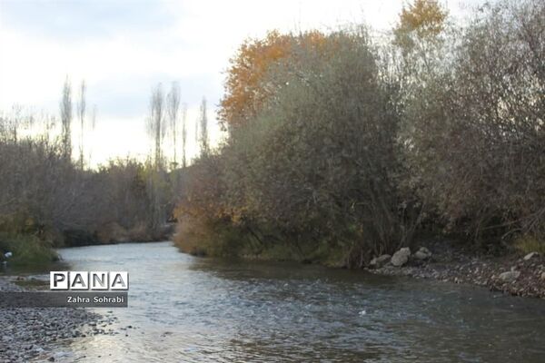 طبیعت پاییزی روستای کهک شهرستان غرق‌آباد