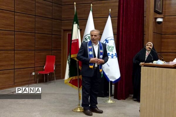 دوره آموزشی تبین و تشریح سند تحول تشکیلات دانش‌آموزی پیشتازان