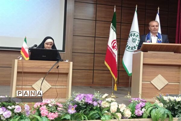 دوره آموزشی تبین و تشریح سند تحول تشکیلات دانش‌آموزی پیشتازان