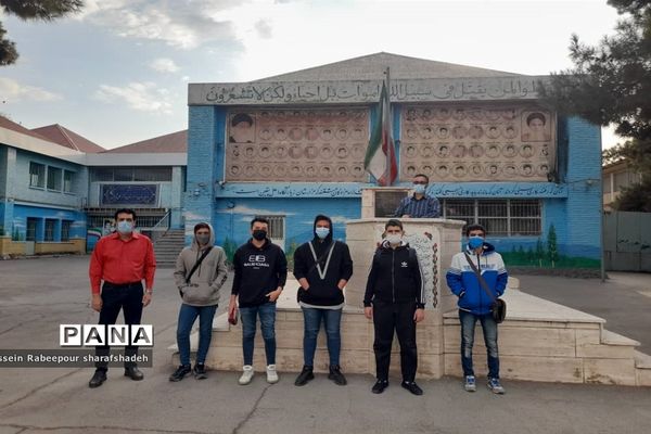 آموزش حضوری در هنرستان شریعتی منطقه 16