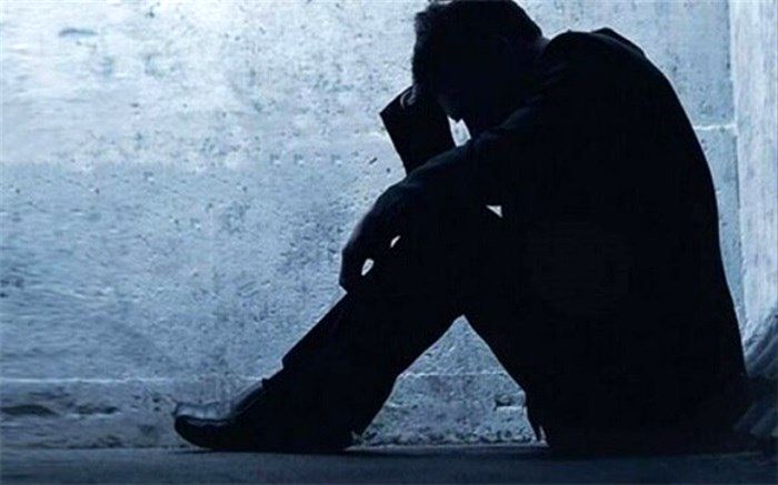 چه کسانی در معرض ریسک بالاتر خودکشی قرار دارند؟