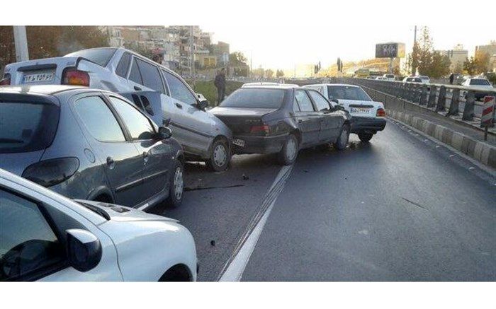 ۳۵ تصادف نتیجه نخستین باران پاییزی در همدان