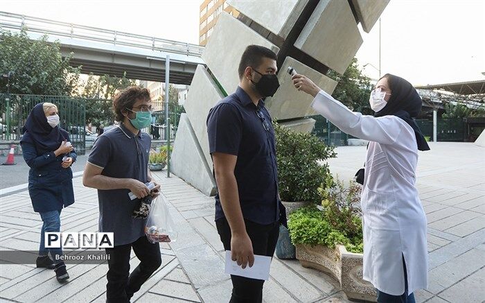 چالش پیک ششم  کرونا در دانشگاه‌ها ادامه دارد؛ برنامه 9 دانشگاه برای حضور دانشجویان