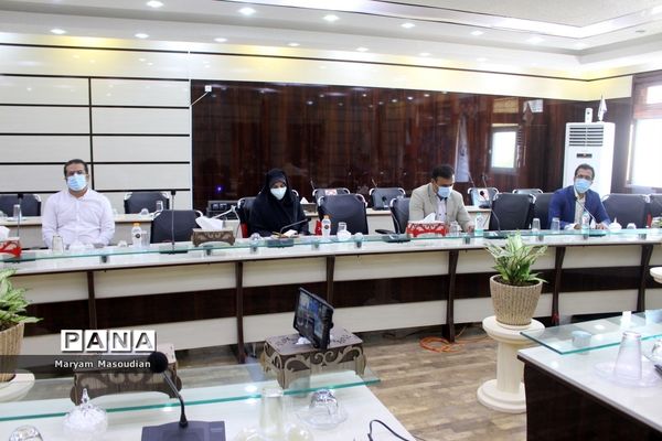 مراسم تجلیل از گروه آموزشی مشاوران استان بوشهر