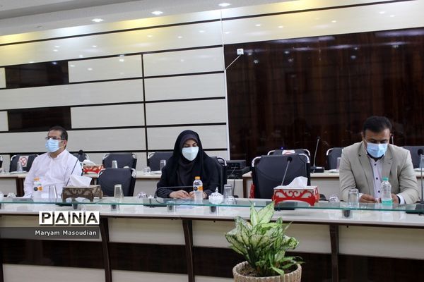 مراسم تجلیل از گروه آموزشی مشاوران استان بوشهر