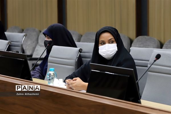 نشست کارشناسان و کارشناس مسئولان پیشگیری و مراقبت از آسیب‌های اجتماعی مناطق  تهران