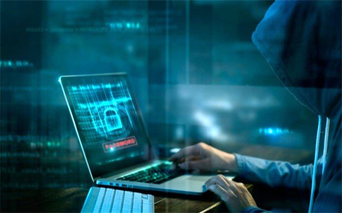 فیروزآبادی: شبکه ملی اطلاعات هم راه‌اندازی شود، حملات سایبری ادامه خواهند داشت