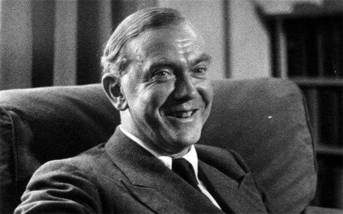 بررسی آثار «گراهام گرین» درهزار توی داستان رادیو نمایش