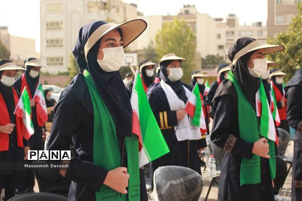 آیین نواختن زنگ استکبارستیزی در مدارس فارس