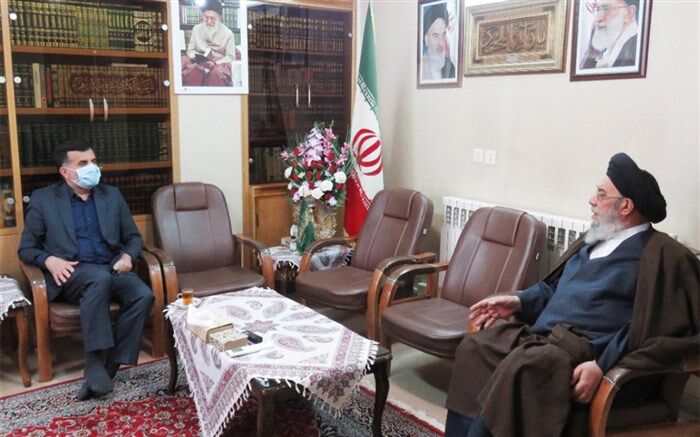 دیدار مدیرکل آموزش وپرورش استان اصفهان با امام جمعه استان