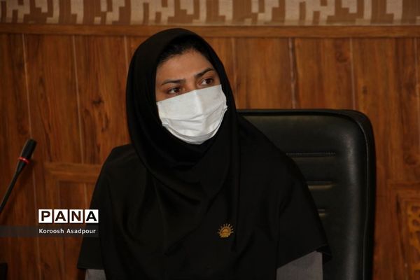 آیین رونمایی از پوستر هفتمین جشنواره گلستان خوانی در فارس