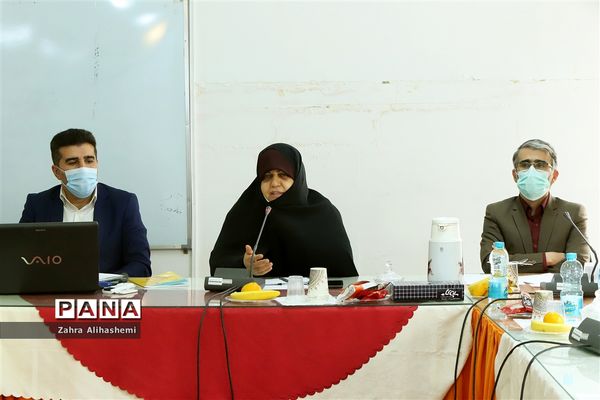 نشست کارشناس مسئولان و کارشناسان فرهنگی هنری، اردویی شهر تهران