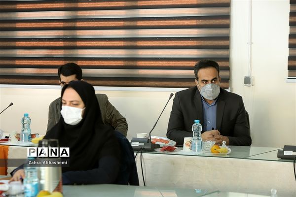 نشست کارشناس مسئولان و کارشناسان فرهنگی هنری، اردویی شهر تهران