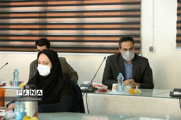 نشست کارشناس مسئولان و کارشناسان فرهنگی هنری، اردویی شهر تهران