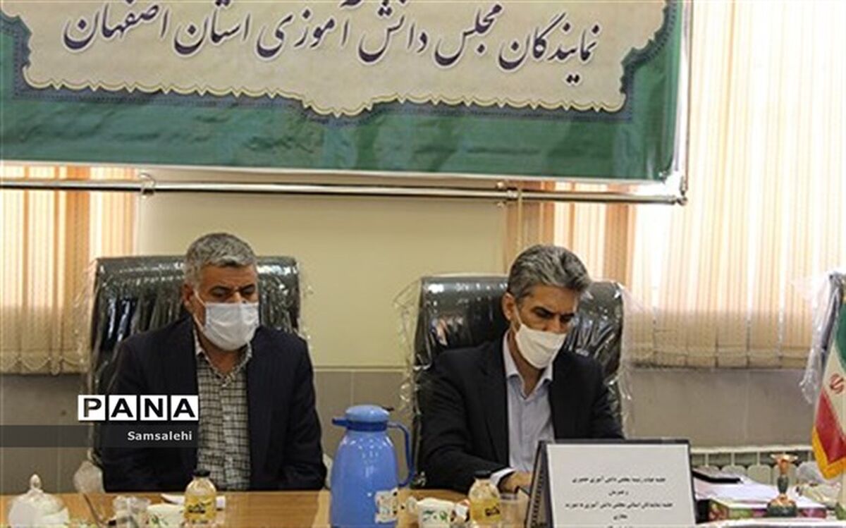 باید تمامی تشکل‌های دانش‌آموزی را متحد کنیم تا با همکاری یکدیگر به نتایج ارزشمند برسیم