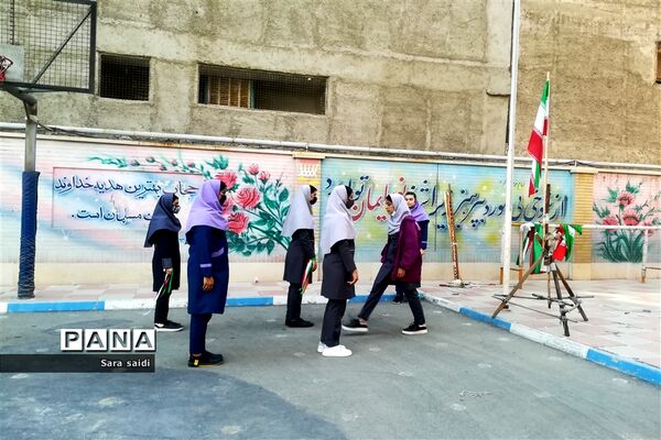 آمادگی دانش‌آموزان پیشتاز شهرستان قدس برای اجرای مانور تشکیلاتی