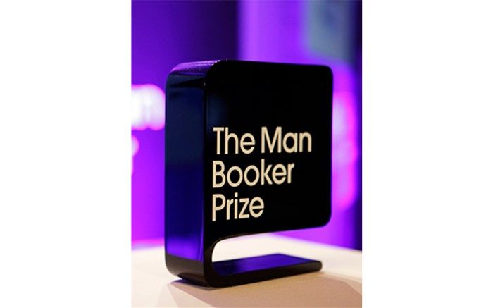 امشب کدام نویسنده تاج سلطنتی انگلیس را بر سر می‌گذارد؟