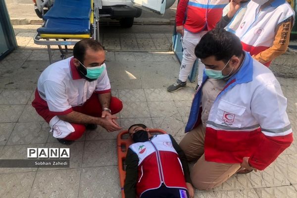 اجرای طرح پدافند غیرعامل و پدافند عامل در مدرسه البرز رودهن