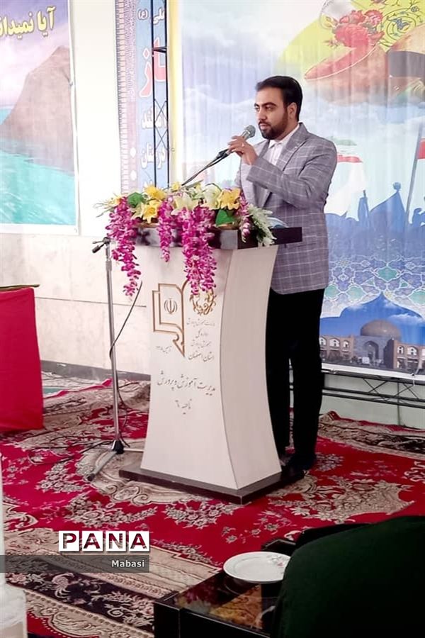 نواخته شدن زنگ استکبارستیزی در هنرستان شهید کمالی ناحیه 6