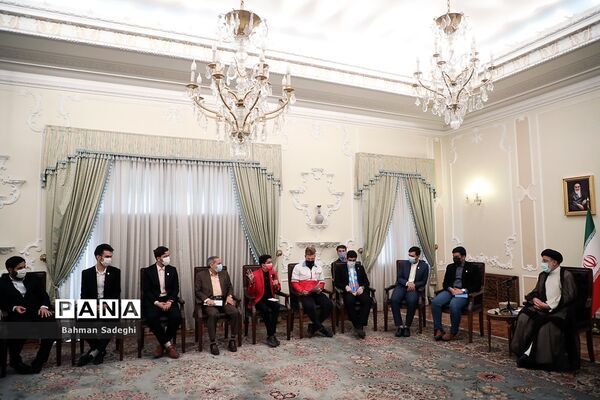 دیدار تشکل‌های دانش‌آموزی با رئیس جمهوری