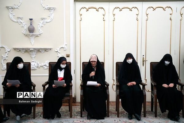 دیدار تشکل‌های دانش‌آموزی با رئیس جمهوری