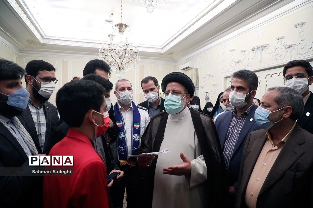 دیدار تشکل‌های دانش‌آموزی با رئیس جمهوری