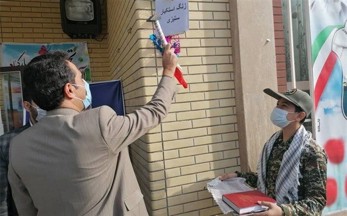 برگزاری آیین نواختن زنگ استکبارستیزی در شهرستان شیروان