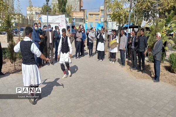 افتتاحیه جشنواره انار آونگی کاشمر