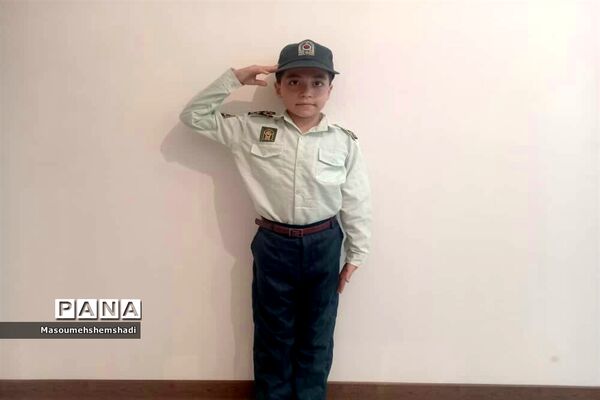 زنگ ملی مبارزه با استکبار جهانی  درمدارس منطقه ۱۲