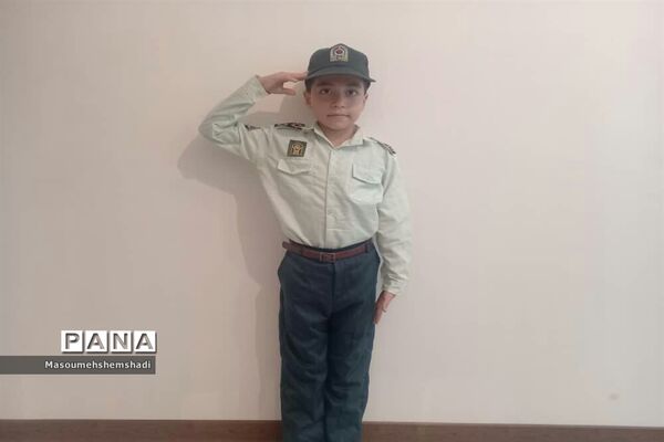 زنگ ملی مبارزه با استکبار جهانی  درمدارس منطقه ۱۲