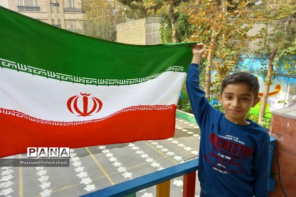 زنگ ملی مبارزه با استکبار جهانی  درمدارس منطقه ۱۲
