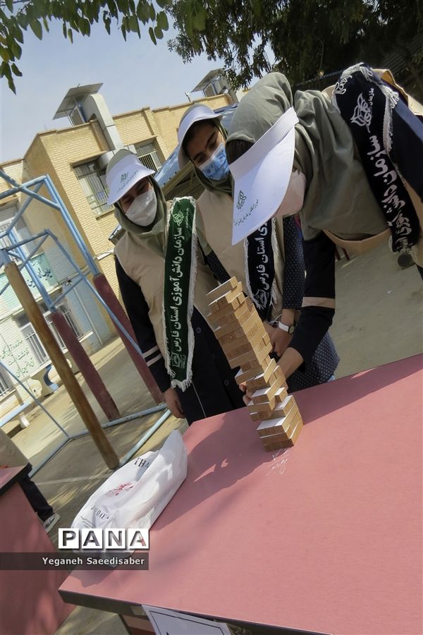 برگزاری مرحله مدرسه‌ای المپیاد بازی‌های فکری-سرگرمی رویش در ناحیه 3 شیراز