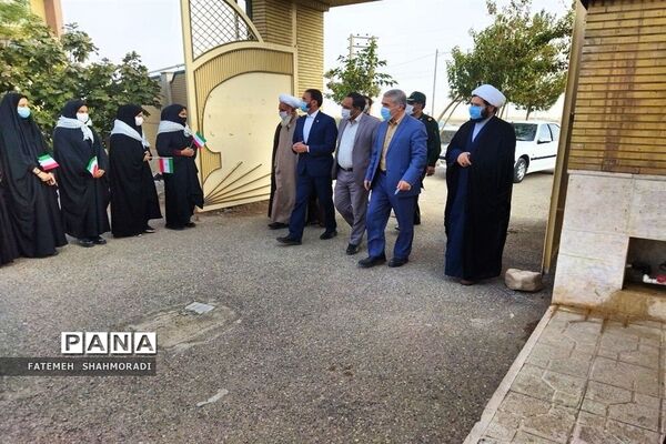 مراسم روز ملی استکبارستیزی در دبیرستان حضرت خدیجه قزل آباد