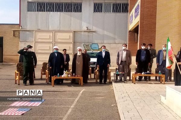 مراسم روز ملی استکبارستیزی در دبیرستان حضرت خدیجه قزل آباد