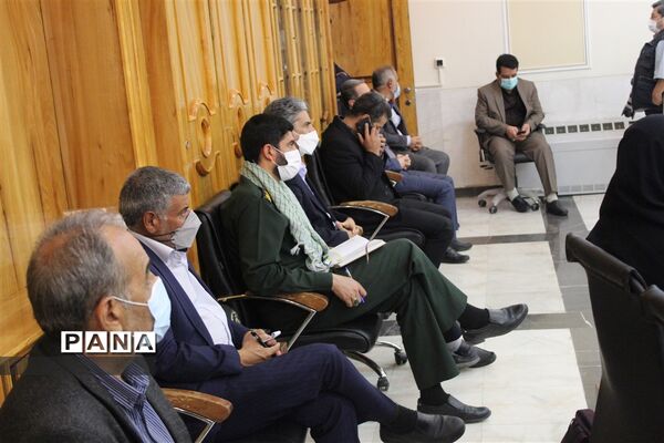 دیدار مسئولان و نمایندگان تشکل‌های دانش‌آموزی با استاندار اصفهان