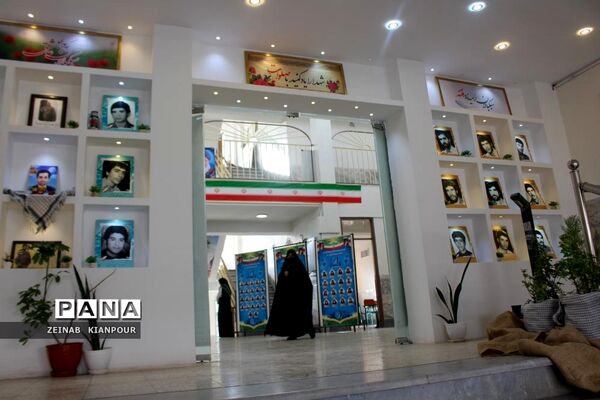 نواخته شدن زنگ استکبارستیزی در هنرستان شاهد نجمیه