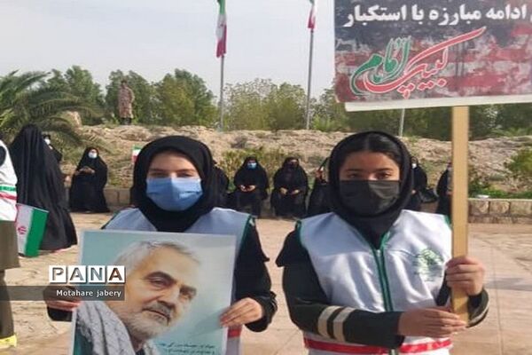 آیین نمادین زنگ استکبار ستیزی در ساحل خلیج همیشه فارس دلوار