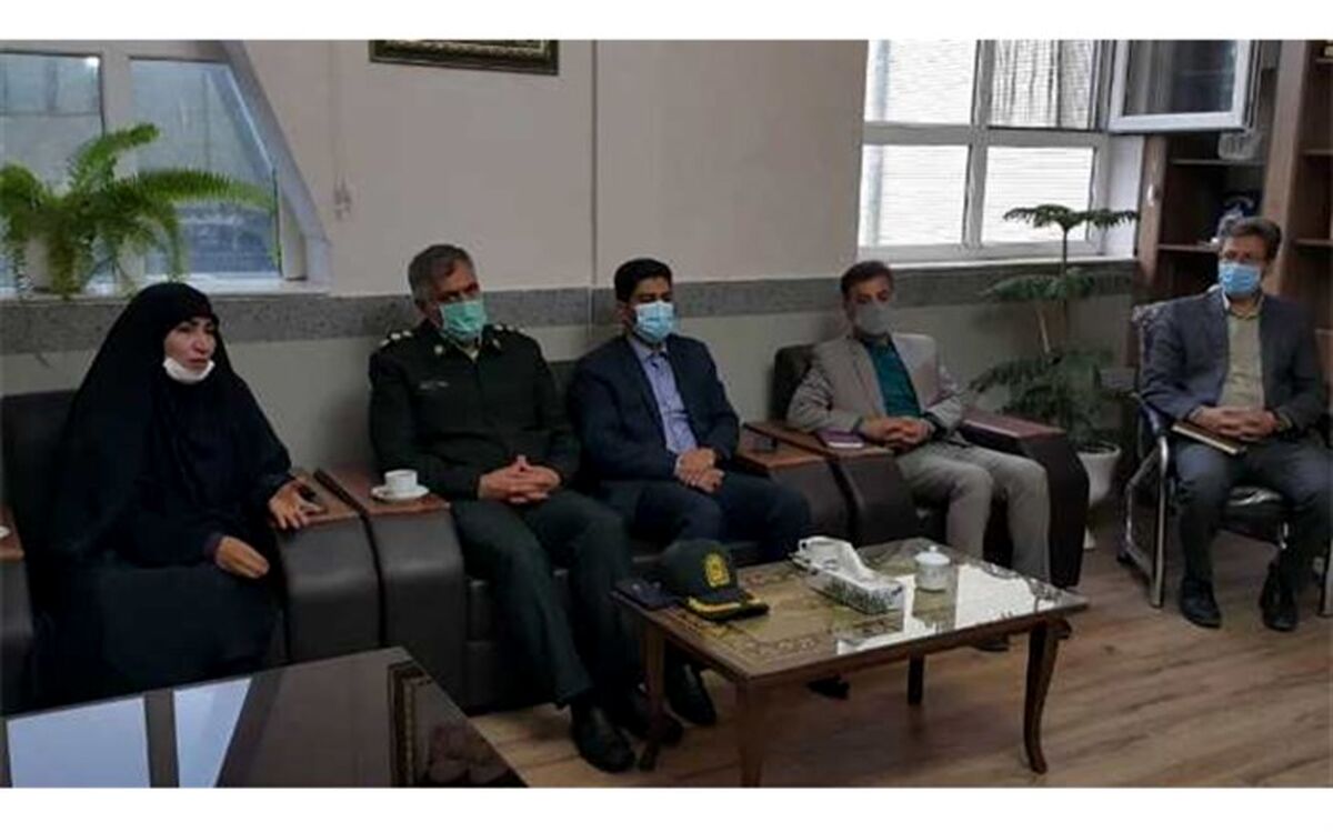 من یک معلمم و معلم خواهم ماند