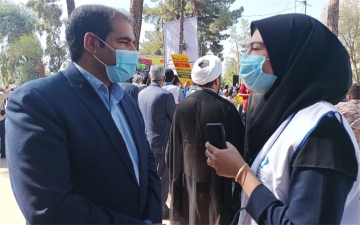 دانش آموزان طلایه داران گام دوم انقلاب هستند