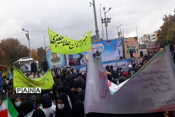 بزرگداشت روز دانش‌آموز در بجنورد