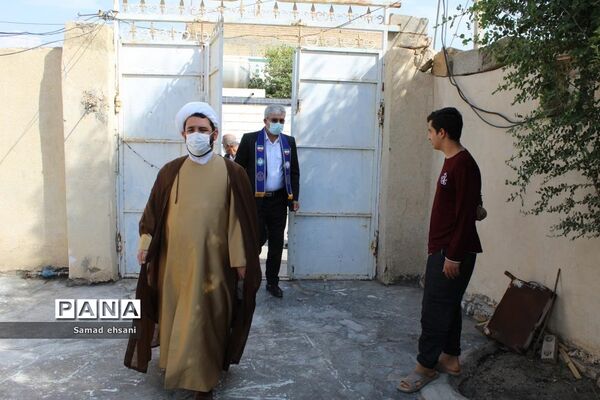 دیدار رئیس سازمان دانش‌آموزی کهگیلویه و بویراحمد با خانواده شهدای دانش‌آموز دهدشت