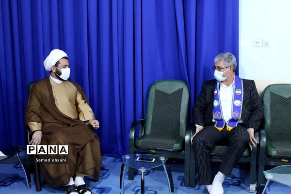 دیدار رئیس سازمان دانش‌آموزی کهگیلویه و بویراحمد با امام جمعه دهدشت