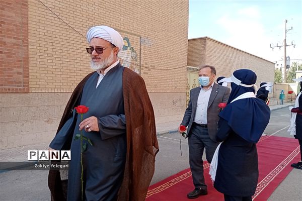 روز دانش‌آموز و یوم الله ۱۳ آبان در ناحیه دو بهارستان