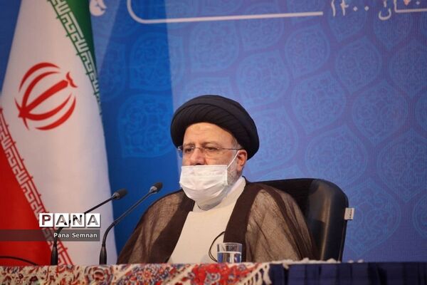 دیدار رئیس جمهور با نخبگان، علما و جمعی از اقشار مختلف مردم سمنان