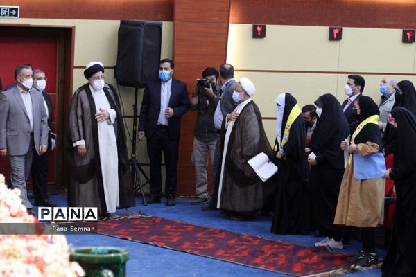 دیدار رئیس جمهور با نخبگان، علما و جمعی از اقشار مختلف مردم سمنان