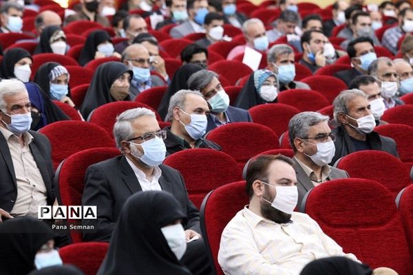 دیدار رئیس جمهور با نخبگان، علما و جمعی از اقشار مختلف مردم سمنان