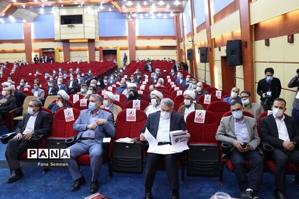 دیدار رئیس جمهور با نخبگان، علما و جمعی از اقشار مختلف مردم سمنان