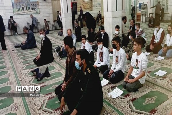 حضور دانش‌آموزان اداره آموزش و پرورش  ناحیه۶ در نمازجمعه خوراسگان