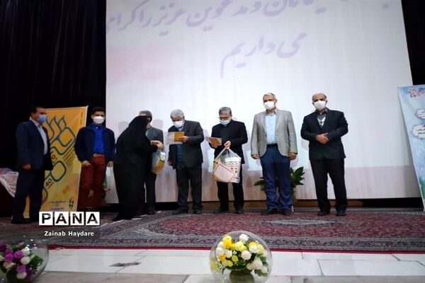 تجلیل از منتخبین دانش‌آموز پسردرحوزه پرورشی  آموزش و پرورش ملارد