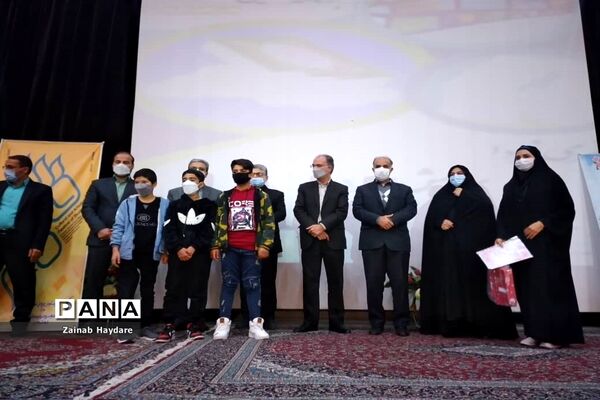 تجلیل از منتخبین دانش‌آموز پسردرحوزه پرورشی  آموزش و پرورش ملارد